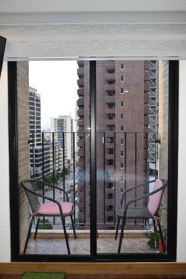 Toscano S Aparta Estudio Hospedaje Amoblado Torre 2 Equilibrium Bogotá Zewnętrze zdjęcie
