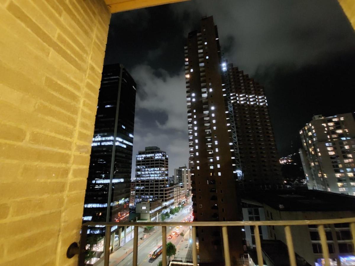 Toscano S Aparta Estudio Hospedaje Amoblado Torre 2 Equilibrium Bogotá Zewnętrze zdjęcie