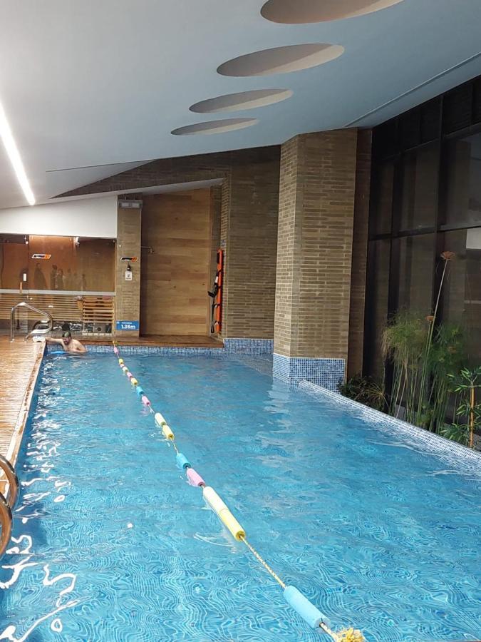 Toscano S Aparta Estudio Hospedaje Amoblado Torre 2 Equilibrium Bogotá Zewnętrze zdjęcie